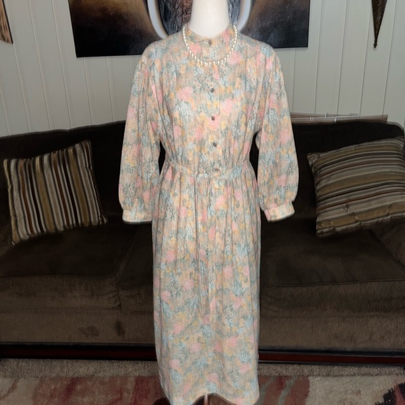 The Stroller • Vintage • 1960’s • Dress • Size 16 • Beige/ Pink/ Yellow/ Green - Picture 1 of 14